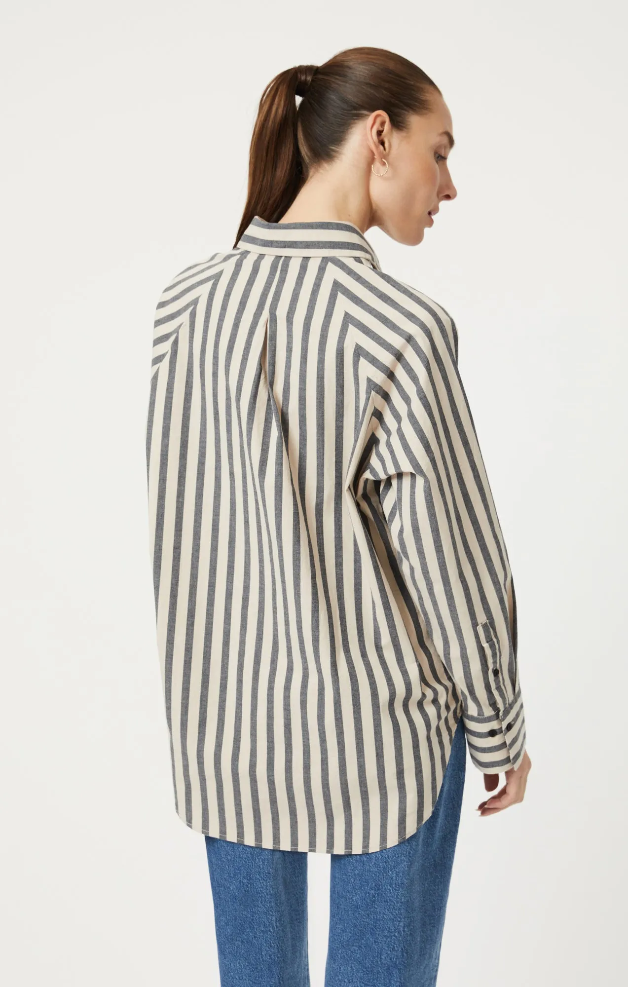 BUTTON-UP LONG SLEEVE SHIRT IN BEIGE BOLD STRIPE