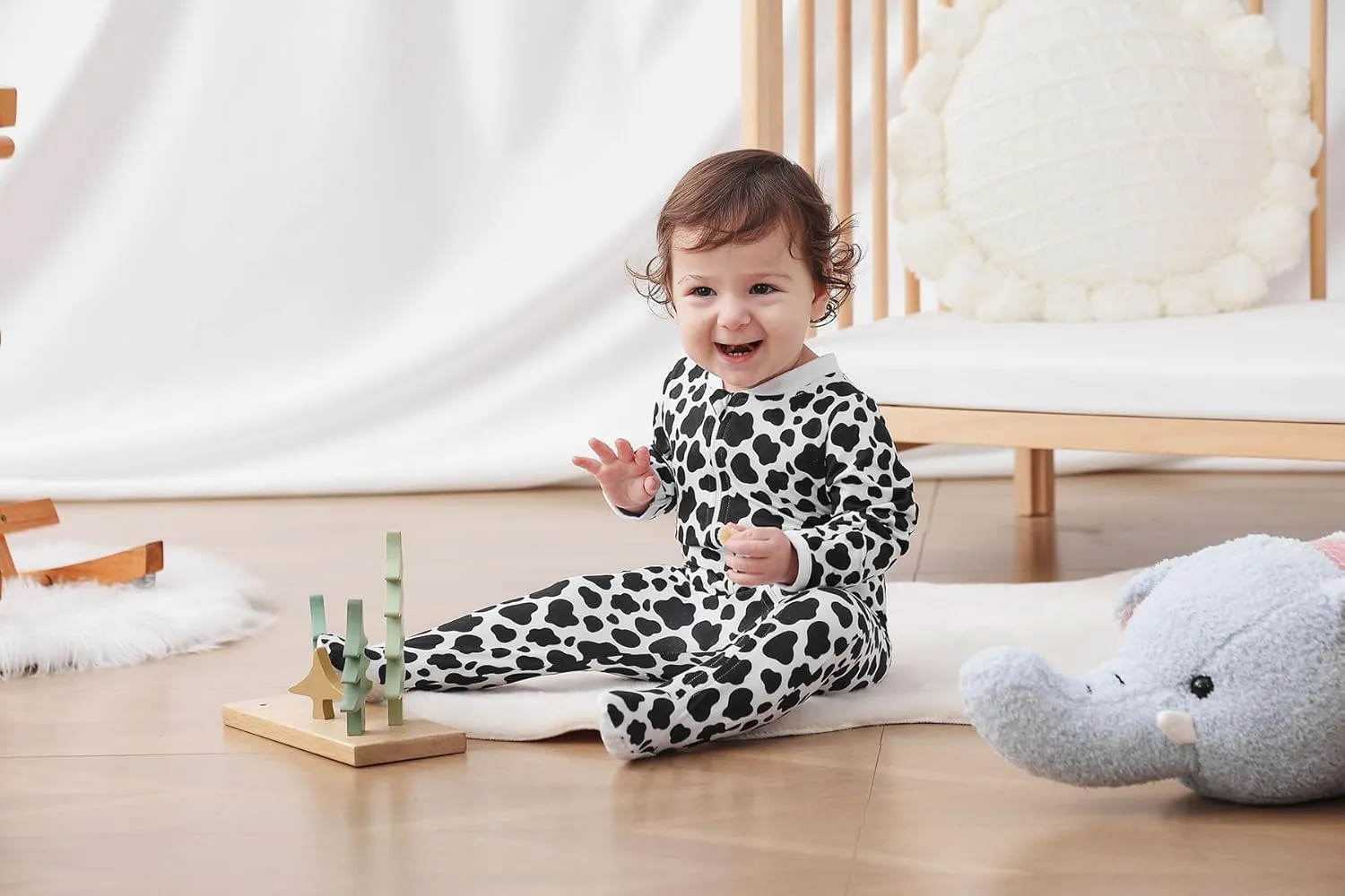 UNIFACO Baby Girls Boys Footed Pajamas One-Piece Sleeper Snug Fit Sleep and Play Zip Front Footie Romper 0-12 Month